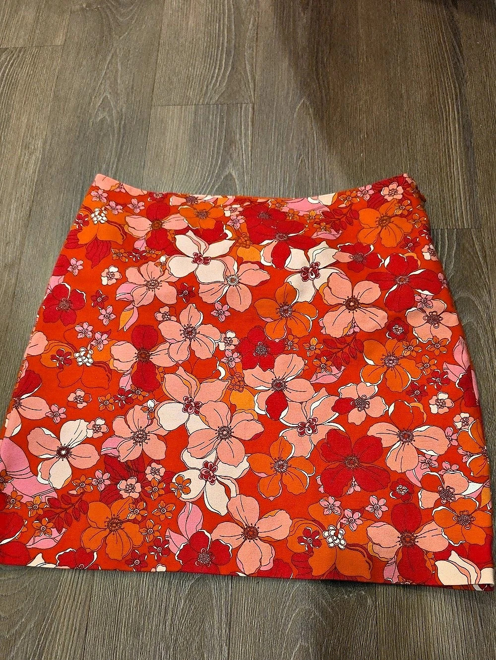 Talbots Floral Mini Skirt in Red & Pink Like New